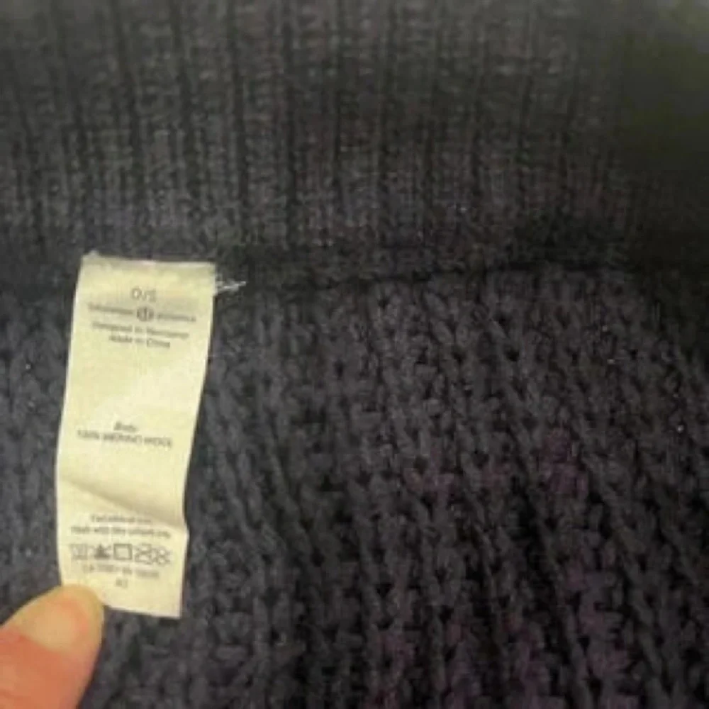 Classic Navy Knit Shoulder Wrap - Women's Cozy Layer
